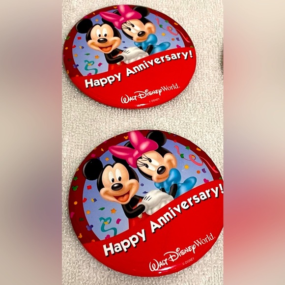 Disney Jewelry - Set of 2 Walt Disney World “Happy Anniversary” guest celebration pins.
